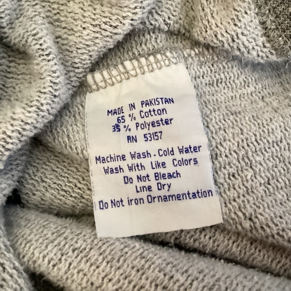 Majestic Men’s Flyers Gray Sweater.  Size XXL - Picture 5 of 5